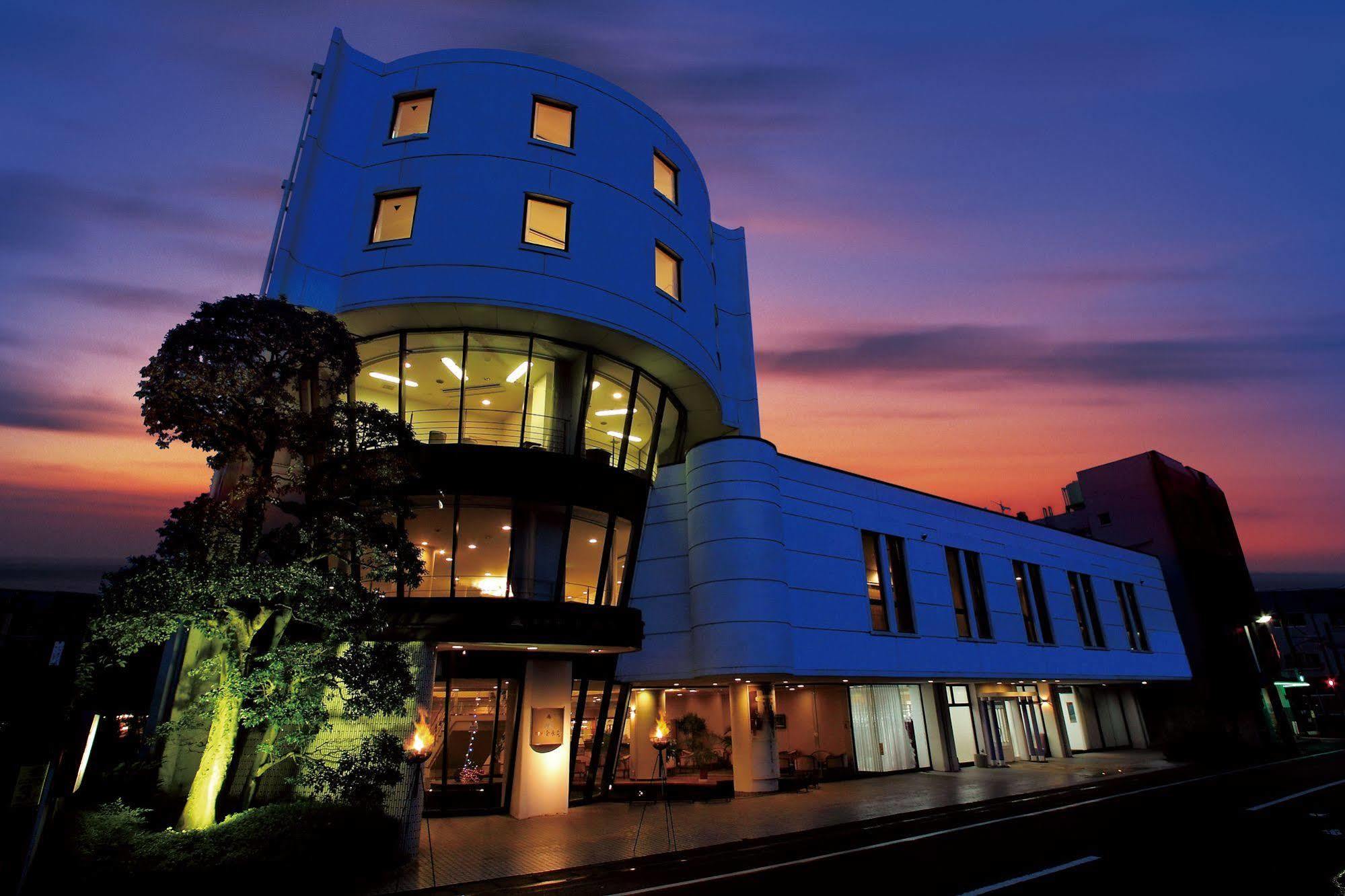 Hotel Kinsuien Saiki Екстериор снимка
